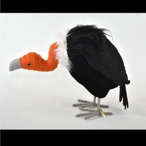 ISO Target Hyde and Eek “Buzz” Felt Vulture